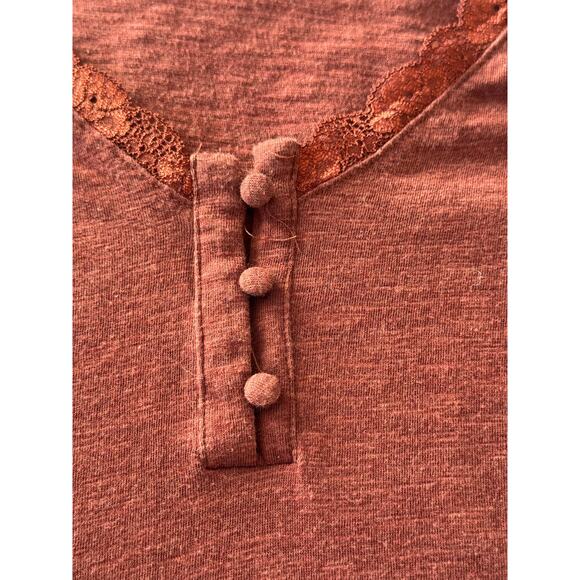 Torrid Super Soft Lace Sleeve Henley Top – Size 3 - Picture 4 of 8